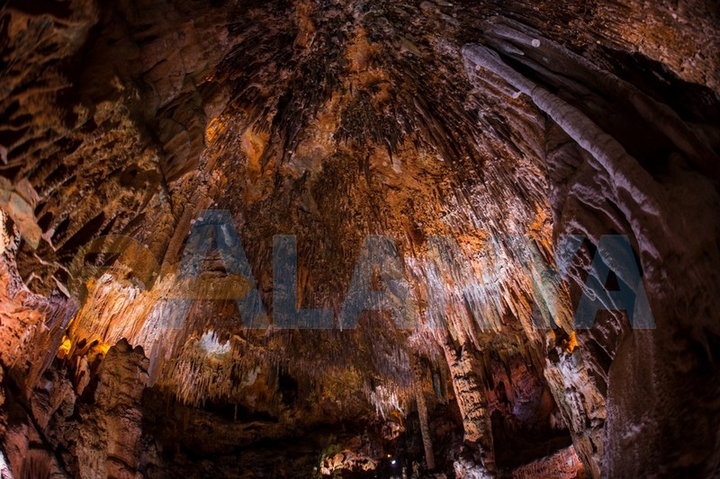 Аланья, Турция. Фото. Экскурсии. Пещера дамлаташ. HD.