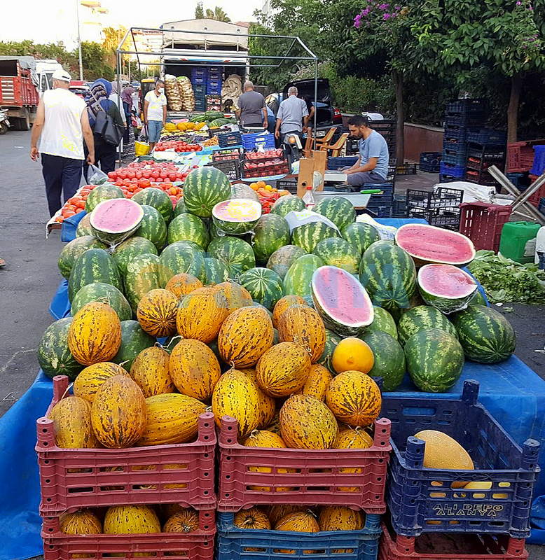 Цены на рынках в Аланье в августе - фрукты и овощи