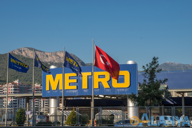 Магазин Metro, Аланья.  Аланья, Турция фото города.